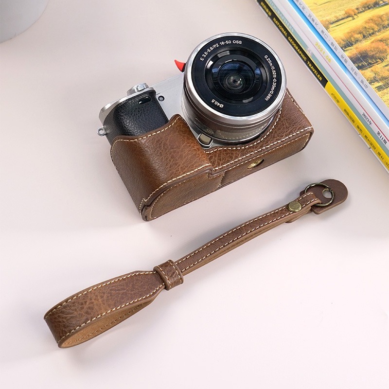 Borsa per fotocamera in pelle  - Sony Camera A6400 recensione e prezzo