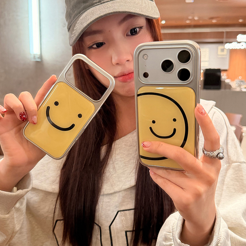 Cover per iPhone con Linee Min - Back Cover Adhesive recensione e prezzo