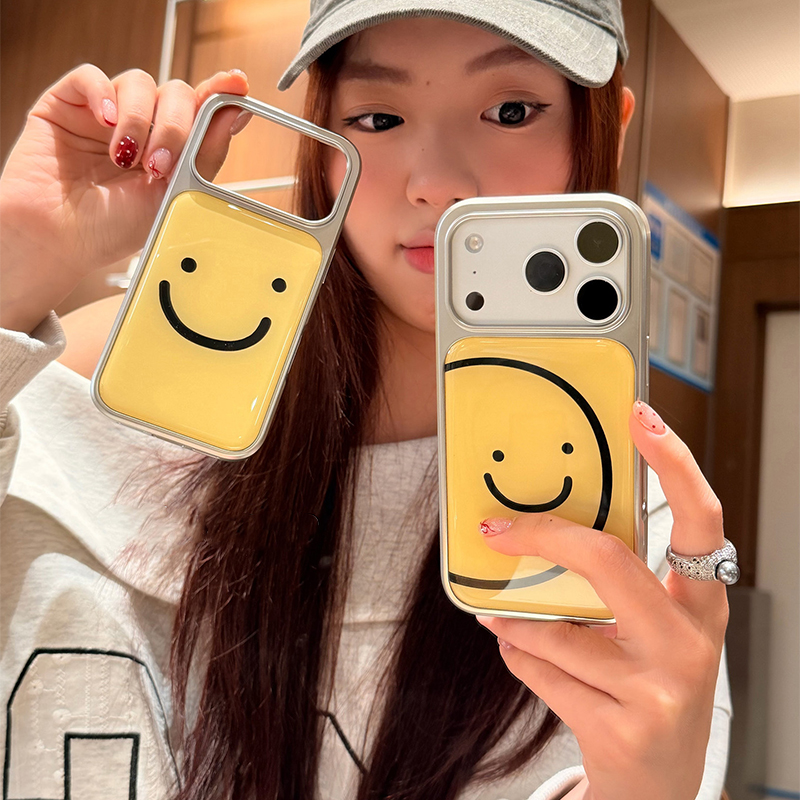 Cover per iPhone con Linee Min - Back Cover Adhesive recensione e prezzo