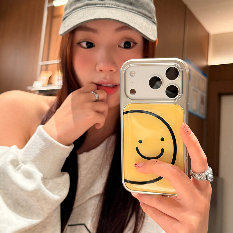 Cover per iPhone con Linee Min - Back Cover Adhesive recensione e prezzo